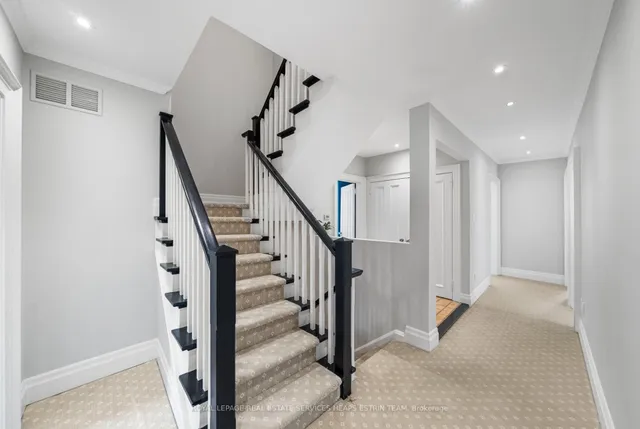 Additional image 37 of 25 Strathgowan Cres