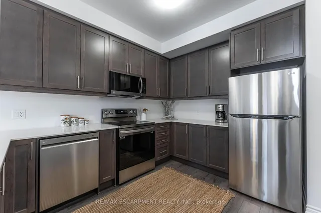 Additional image 14 of 61 Soho St Unit 85