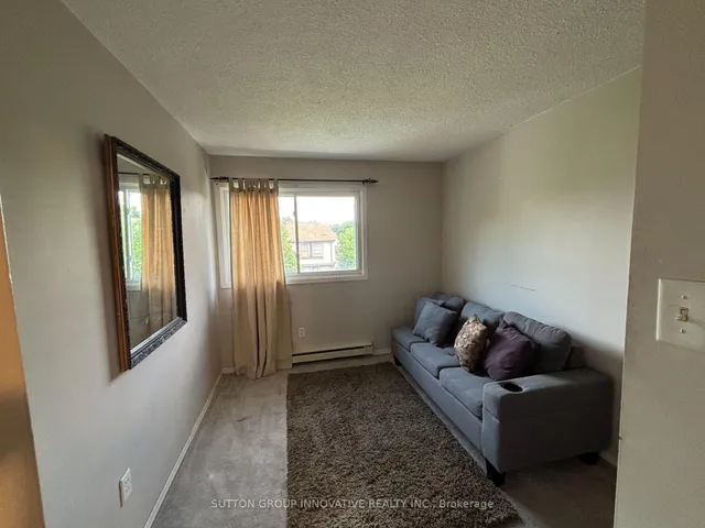 Additional image 30 of 657 Upper Wentworth St