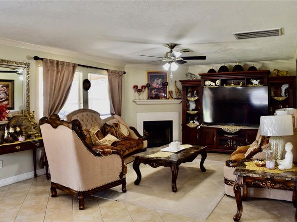 2519 Foxville Dr, Houston, TX 77067