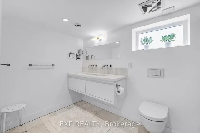 Additional image 31 of 16 Camilla Cres