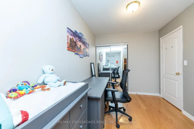Additional image 36 of 28 Sommerset Way Unit 1209