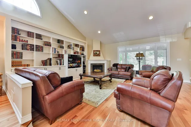 Additional image 7 of 3105 Lakeshore Rd