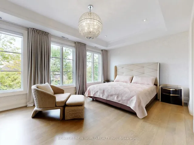 Additional image 27 of 154 Yonge Blvd