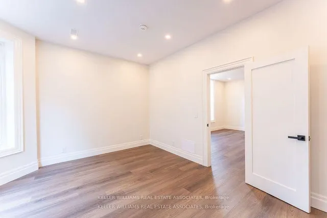 Additional image 34 of 54 Stewart St