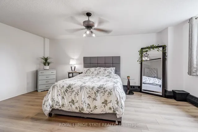 Additional image 16 of 975 Warwick Crt Unit B1