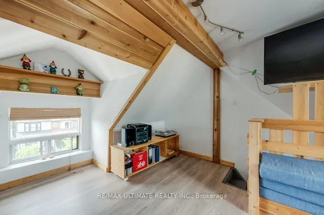 Additional image 30 of 1425 Lansdowne Ave