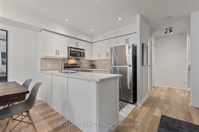 Additional image 8 of 46 Western Battery Rd Unit 834