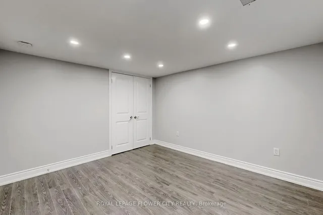 Additional image 29 of 8 Furnival Rd