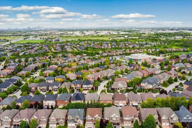 Additional image 40 of 2394 Robmar Dr