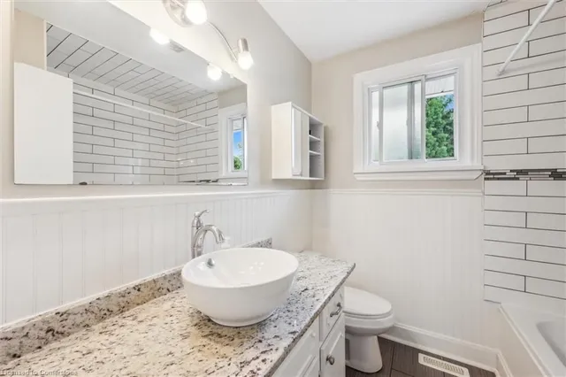 Additional image 21 of 244 Westwood Dr