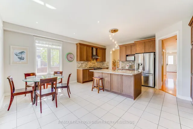 Additional image 35 of 574 North Park Blvd