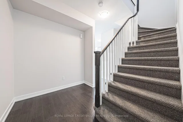 Additional image 4 of 256 Royal York Rd Unit 116