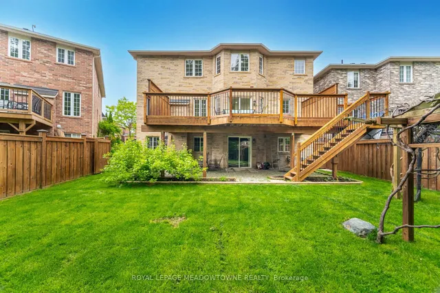 Additional image 28 of 1212 Fox Cres