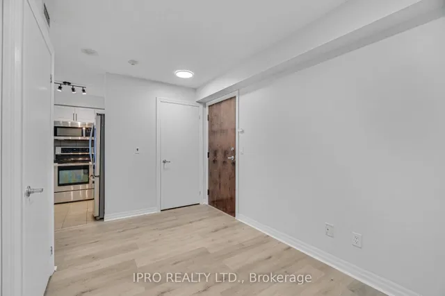 Additional image 12 of 16 Yonge St Unit 2007