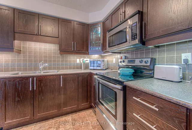 Additional image 9 of 513 Beaumont Cres