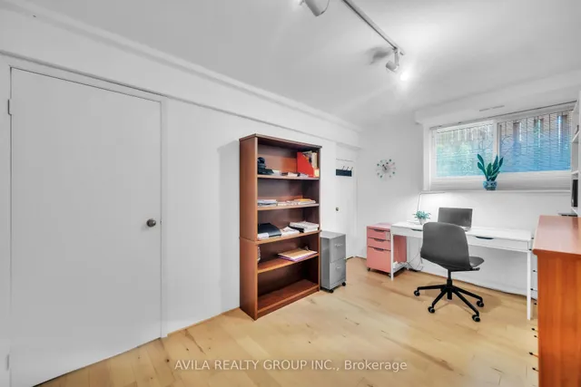 Additional image 38 of 75 Markham St Unit 7