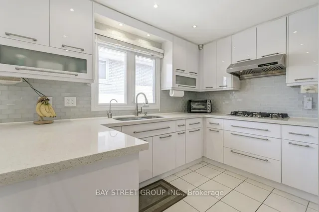Additional image 10 of 29 Gustav Cres