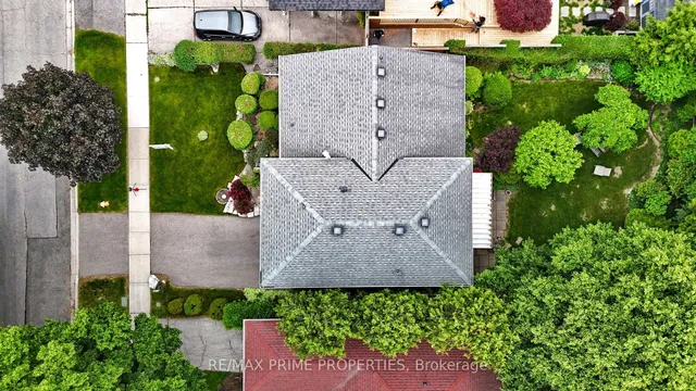 Additional image 46 of 64 Highcourt Cres