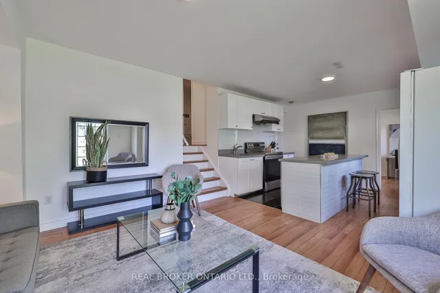 Additional image 34 of 70 Colonial Ave