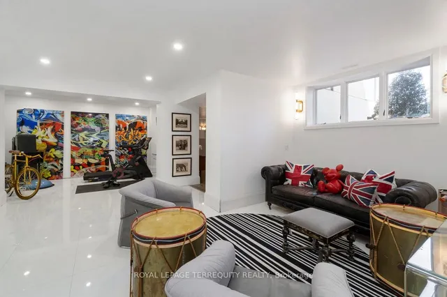 Additional image 31 of 711 Beach Blvd