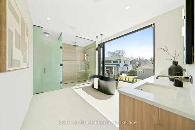 Additional image 34 of 16 Joanne Crt