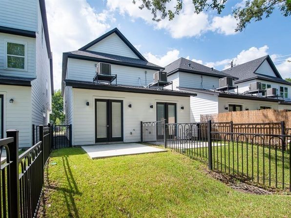 5119 Briscoe St #A/B, Houston, TX 77033