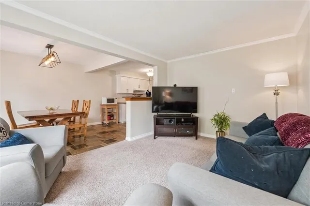 Additional image 16 of 747 Fairway Crt