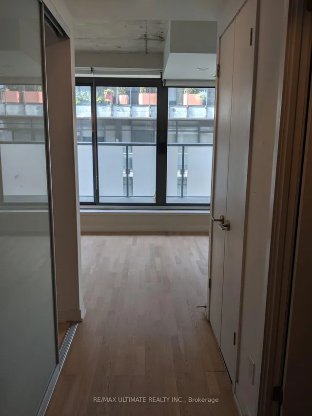 Additional image 9 of 560 King St Unit 604