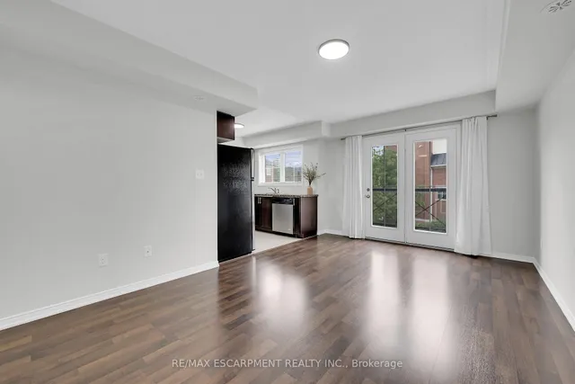 Additional image 10 of 35 Hays Blvd Unit 11