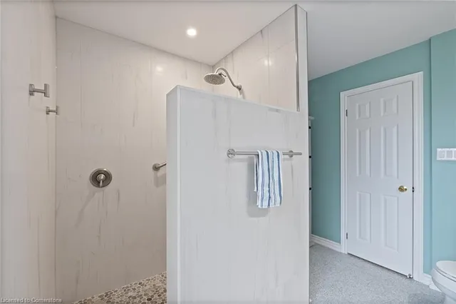 Additional image 25 of 1 Strathroy Cres