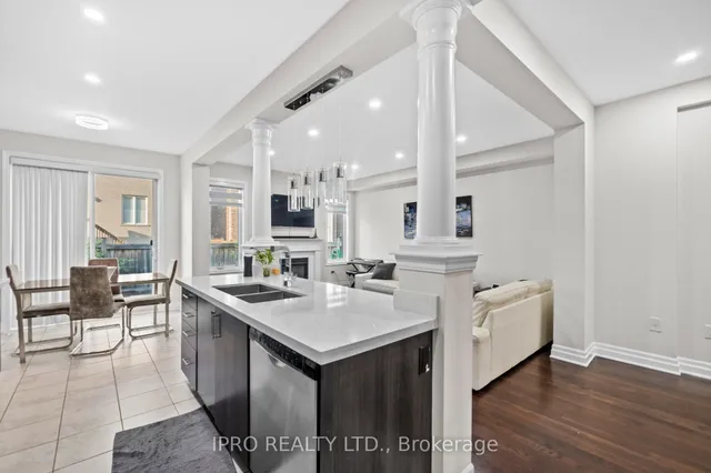 Additional image 16 of 923 Penson Cres