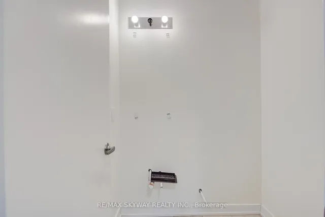 Additional image 38 of 590 North Service Rd Unit 80