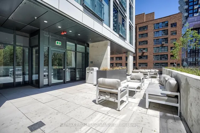 Additional image 30 of 65 Mutual St Unit 1506