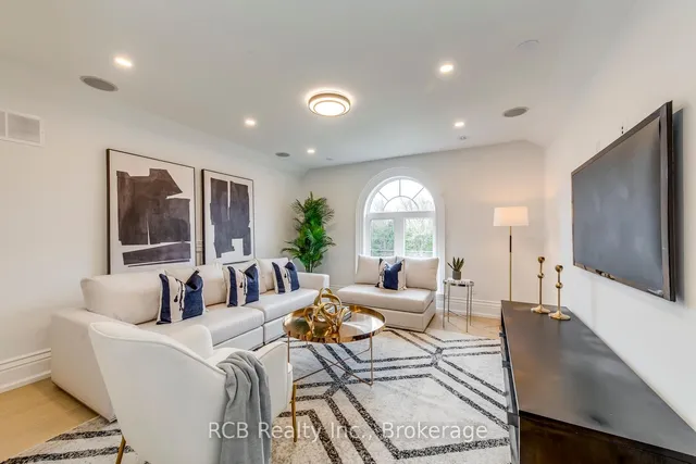 Additional image 46 of 452 Rothesay Pl