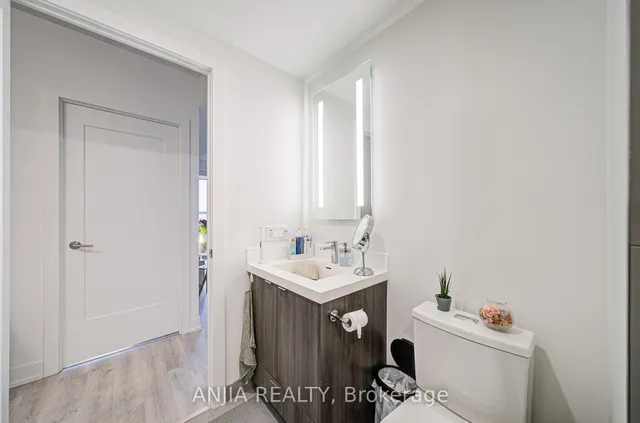 Additional image 21 of 30 Inn On The Park Dr Unit 1907