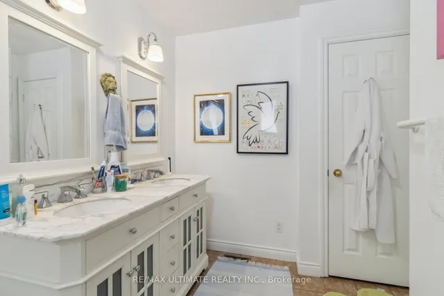 Additional image 39 of 181 Bayview Heights Dr