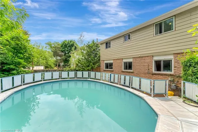 Additional image 42 of 307 Erindale Dr