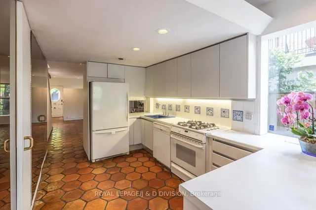 Additional image 16 of 6 Gibson Ave