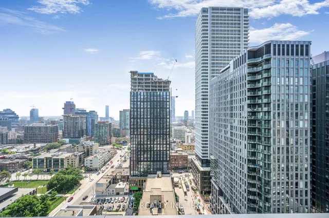 Additional image 23 of 47 Mutual St Unit 2301