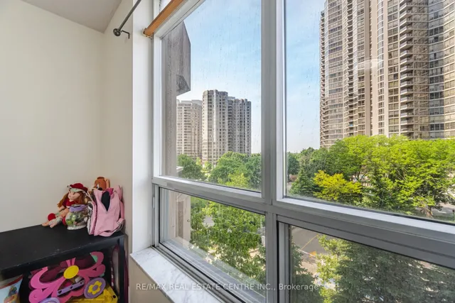 Additional image 15 of 35 Kingsbridge Garden Circ Unit 514