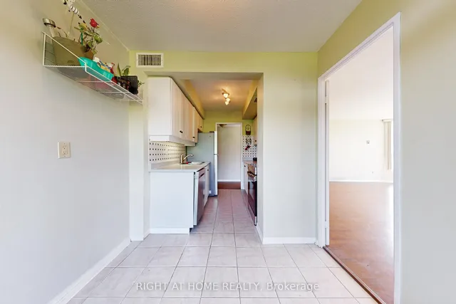 Additional image 16 of 1333 Bloor St Unit 103