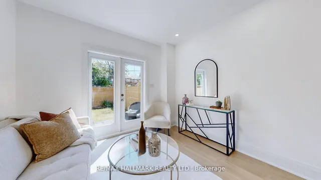 Additional image 9 of 755 Manning Ave