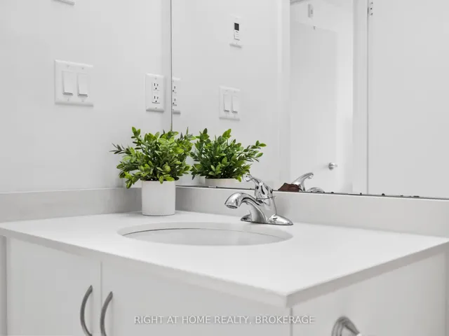 Additional image 35 of 16 Markle Cres Unit 503