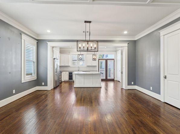 1210 Nadine St, Houston, TX 77009