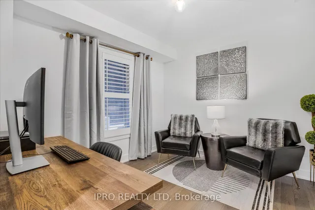 Additional image 5 of 1337 Clarriage Crt