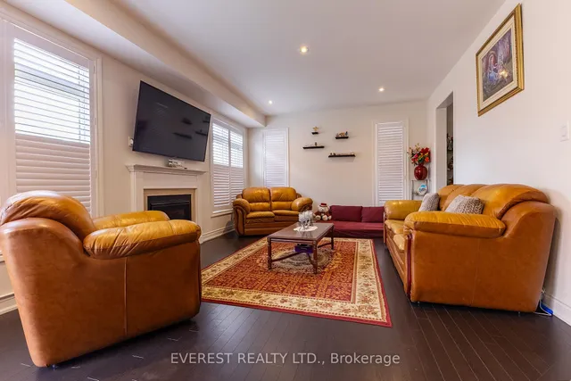 Additional image 9 of 17 Elysian Field Circ