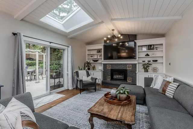 Additional image 20 of 6 Carl Cres