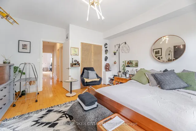 Additional image 17 of 476 King St