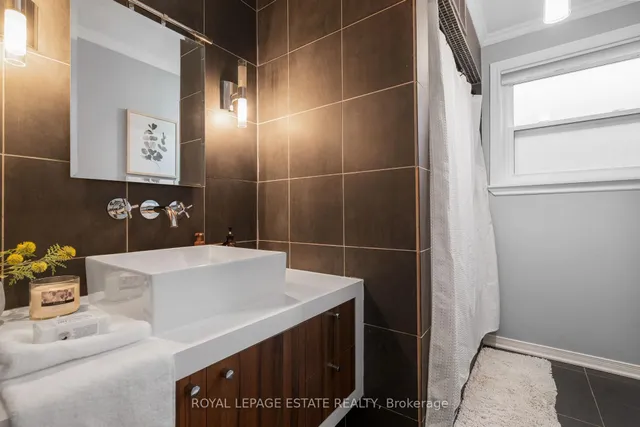 Additional image 15 of 9 Dixington Cres